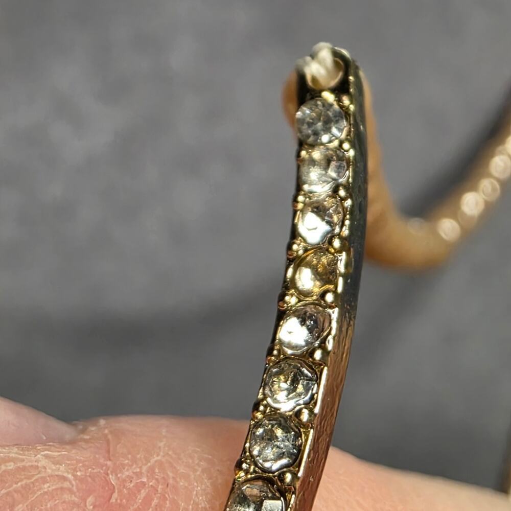 Chico’s Layered Pearl Necklace Crystal Bar Double Strand Statement Gold Tone 54 - Picture 8 of 13